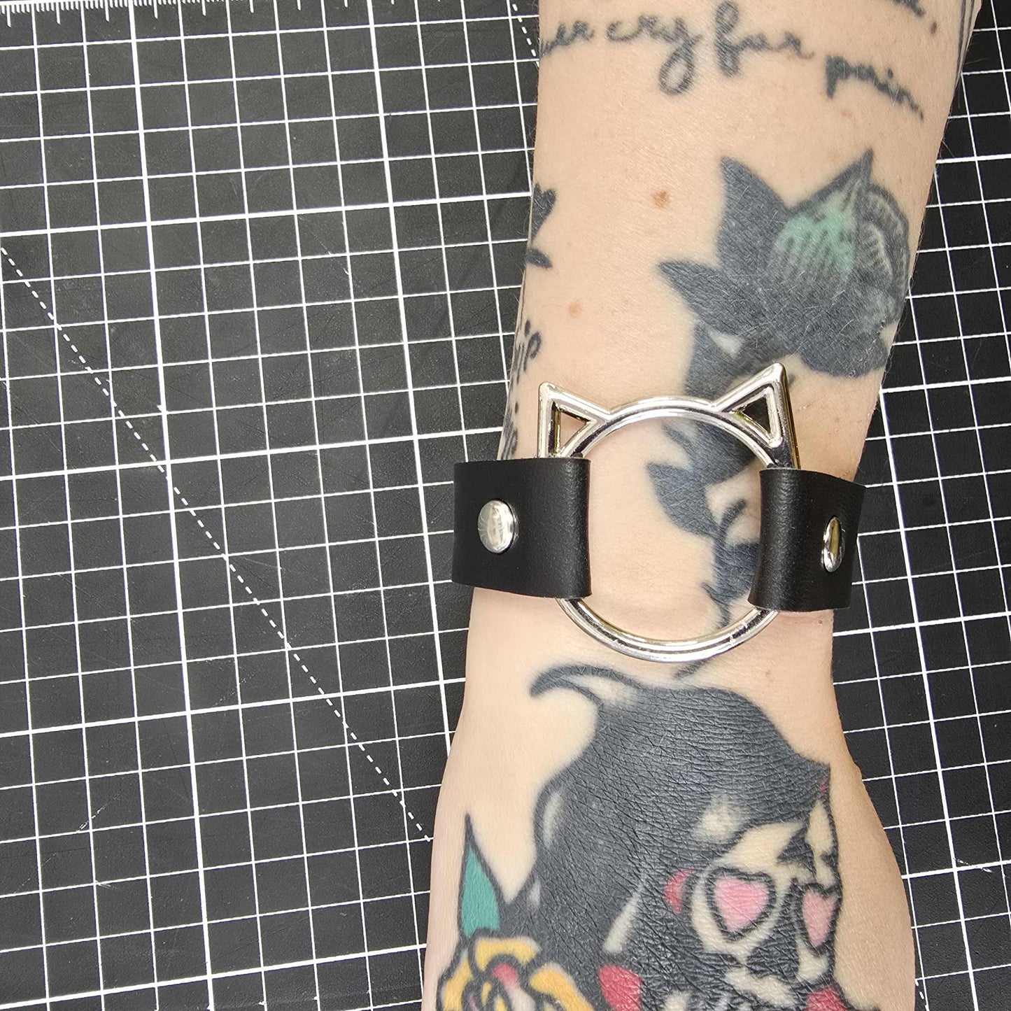 Clearance Hollow Cat Head Bracelet