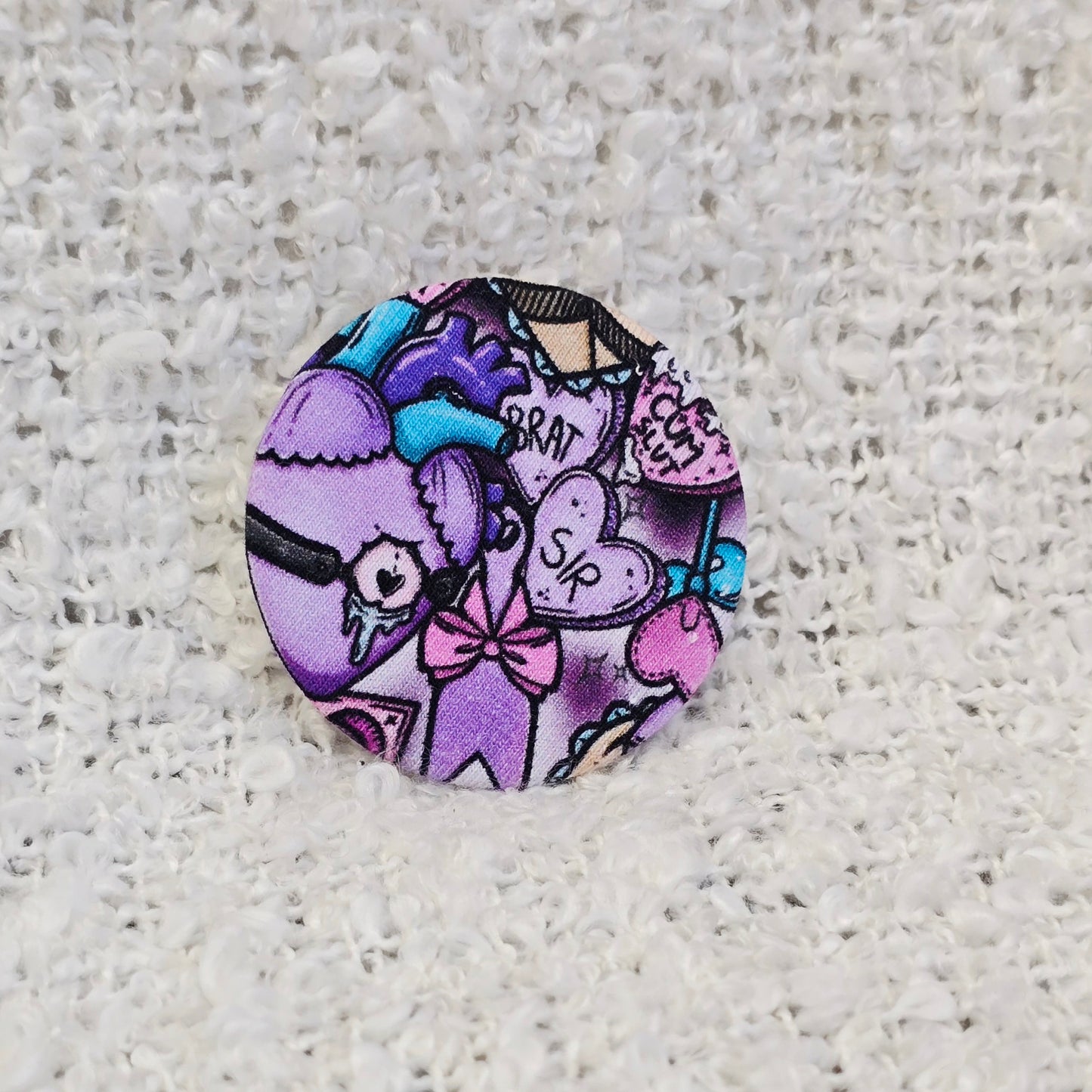 Scrappy Dinky Badge P220