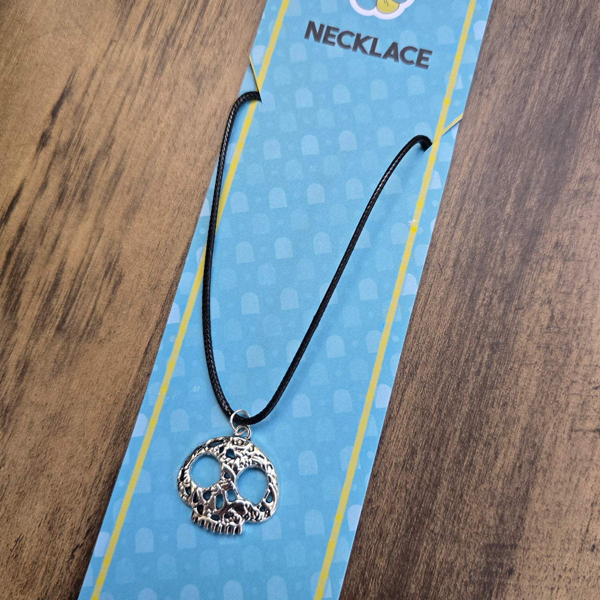 Clasp Necklace- Skulls