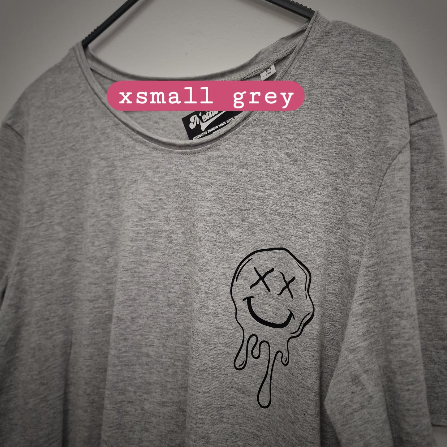 Grey T-shirt XSmall (Size 8) Melt face