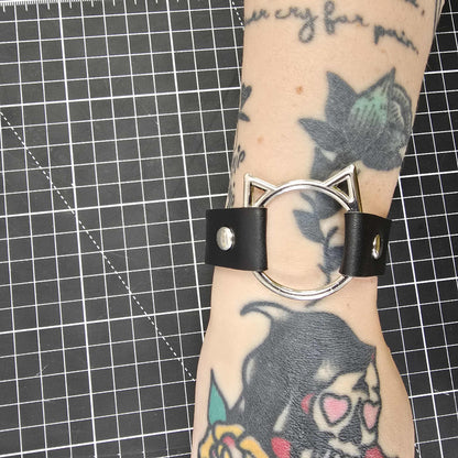 Clearance Hollow Cat Head Bracelet