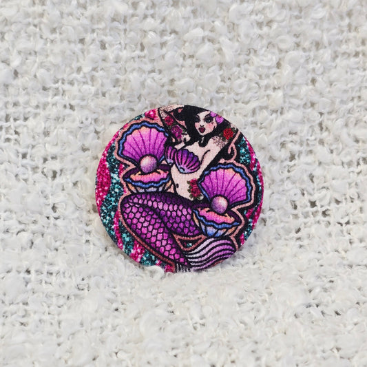Scrappy Dinky Badge P150