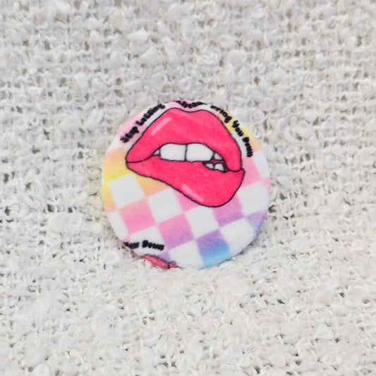 Scrappy Dinky Badge P192