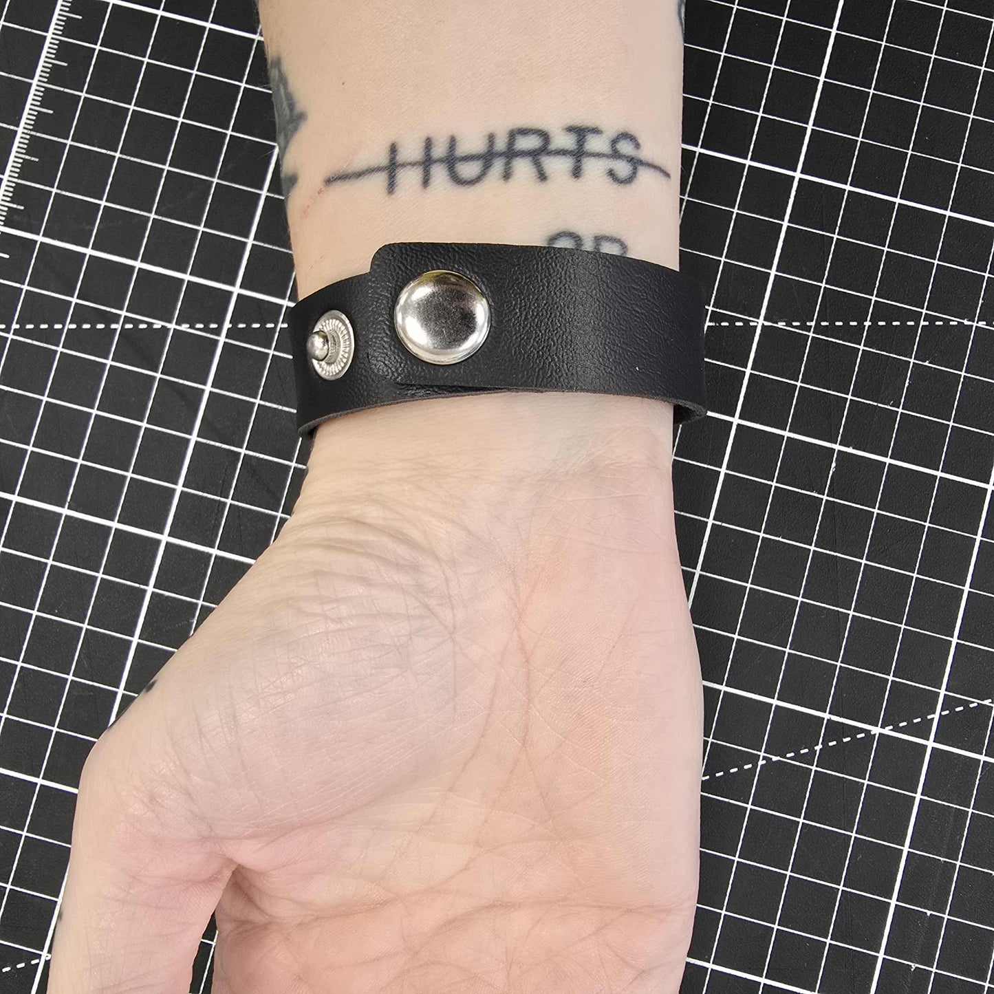 Clearance Hollow Cat Head Bracelet