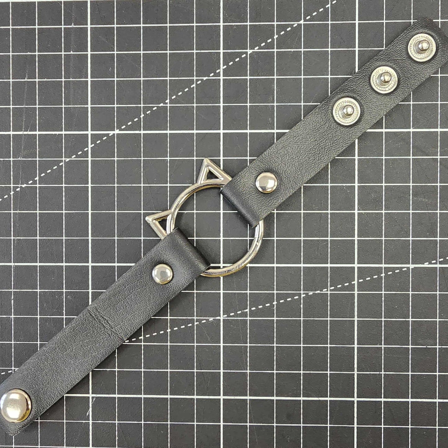 Clearance Hollow Cat Head Bracelet